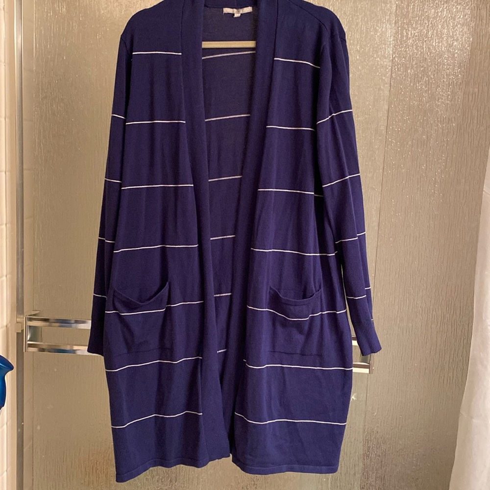 🛑 thin cardigan blue extra large sweater with pockets.